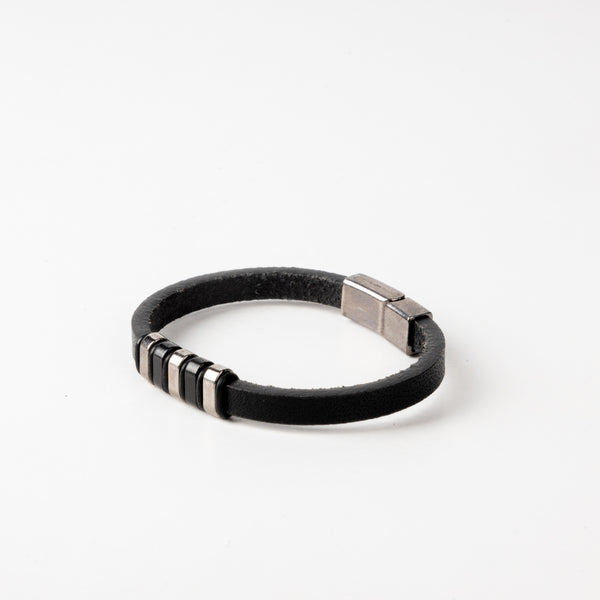 Single metal Leather Bracelet